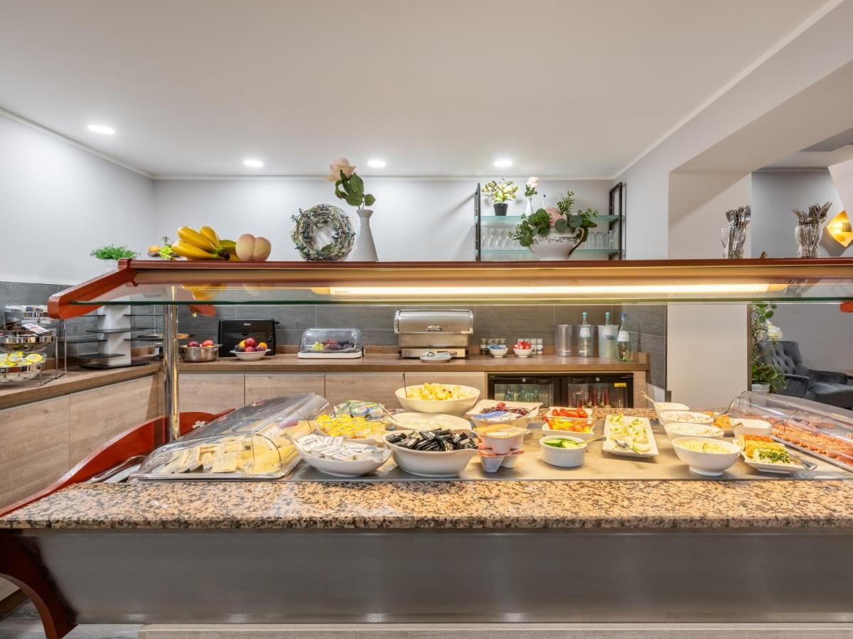 Cityhotel Bernburg Ngoại thất bức ảnh