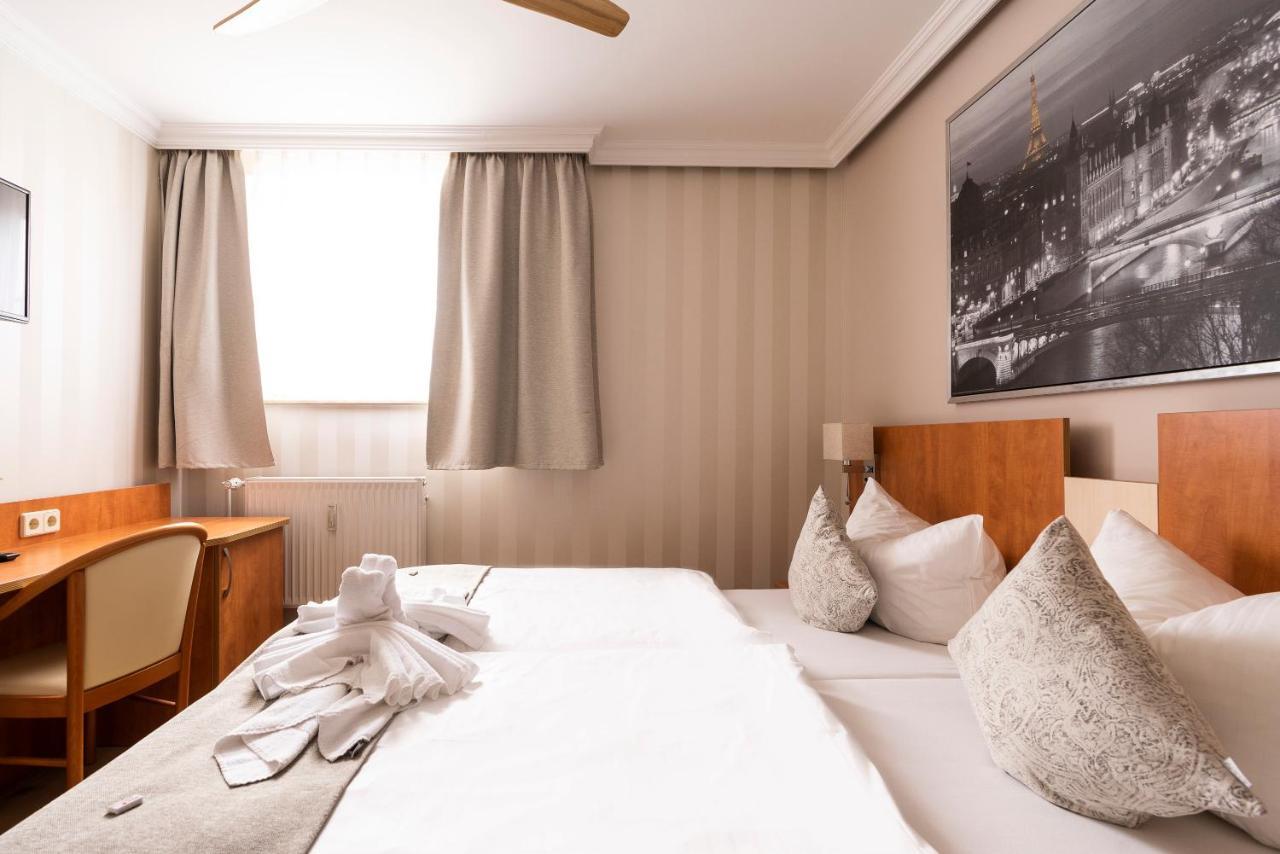 Cityhotel Bernburg Ngoại thất bức ảnh
