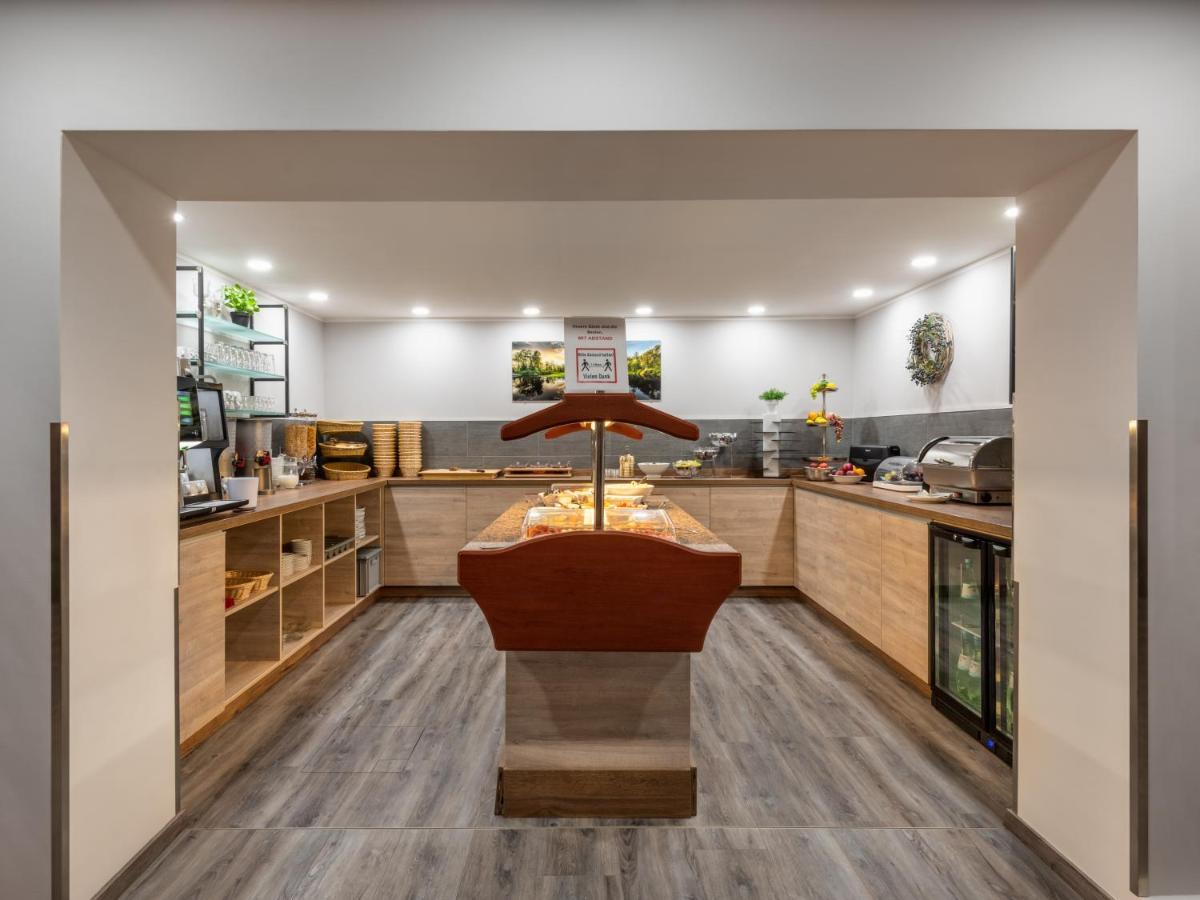 Cityhotel Bernburg Ngoại thất bức ảnh