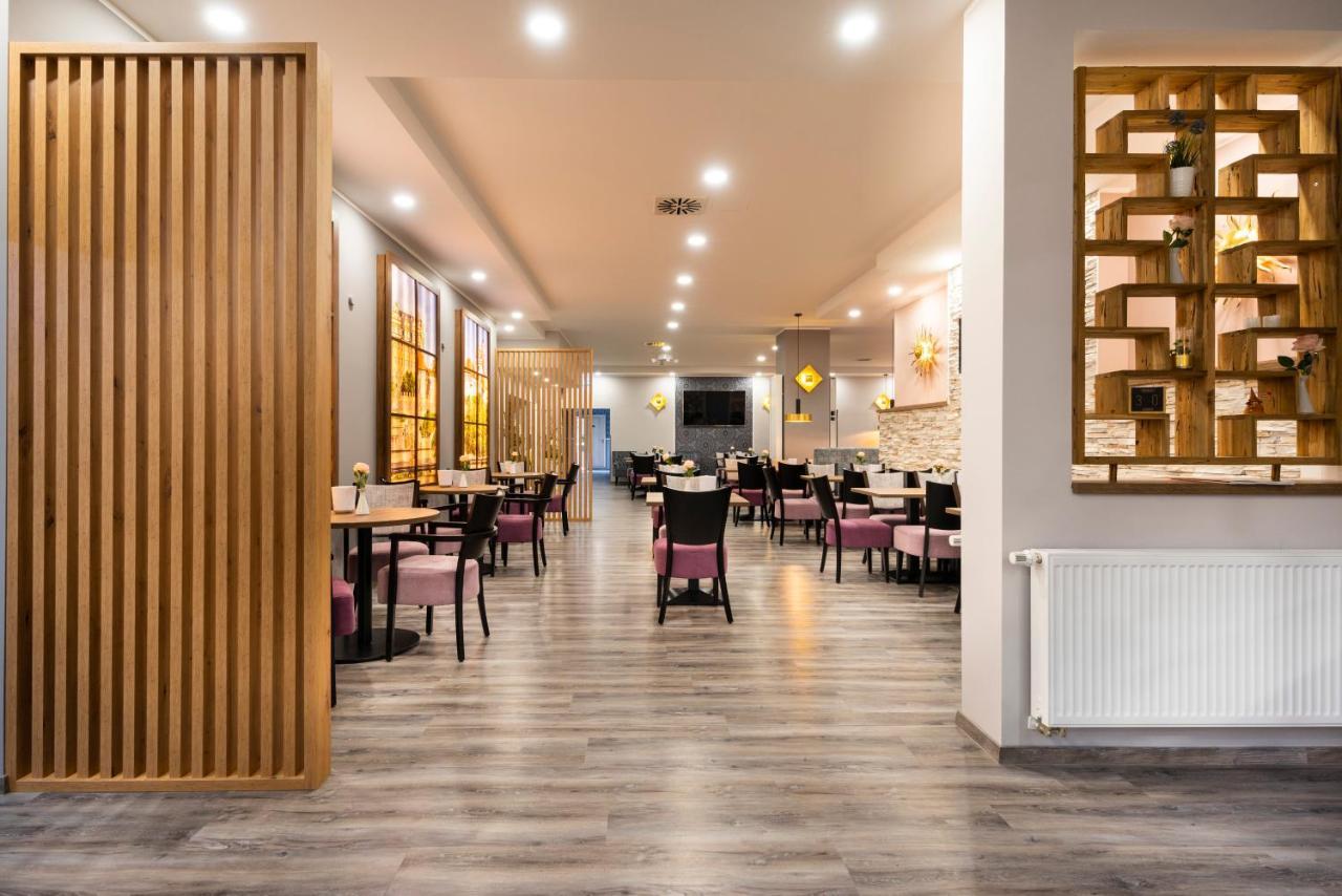 Cityhotel Bernburg Ngoại thất bức ảnh