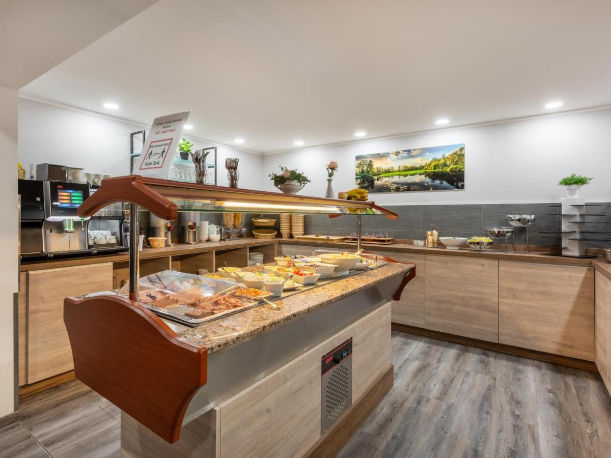 Cityhotel Bernburg Ngoại thất bức ảnh