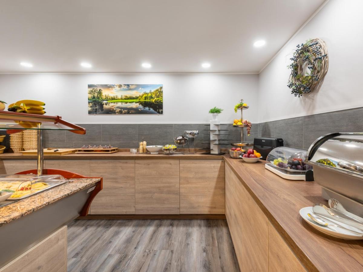 Cityhotel Bernburg Ngoại thất bức ảnh
